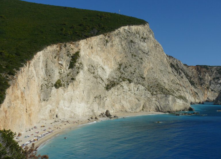 Het strand van Porto Katsiki op Lefkas - Griekse eilanden